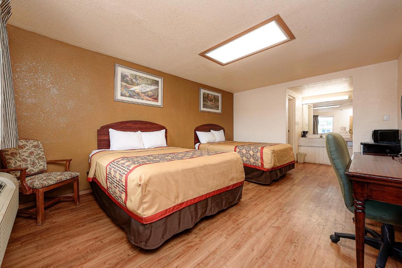 Guest Inn Rogers Εξωτερικό φωτογραφία