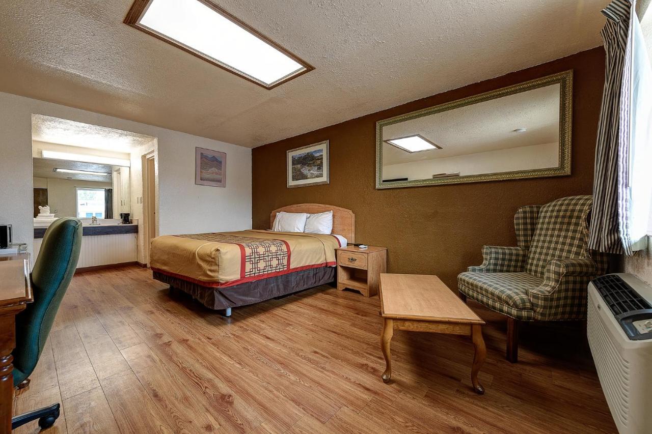 Guest Inn Rogers Εξωτερικό φωτογραφία