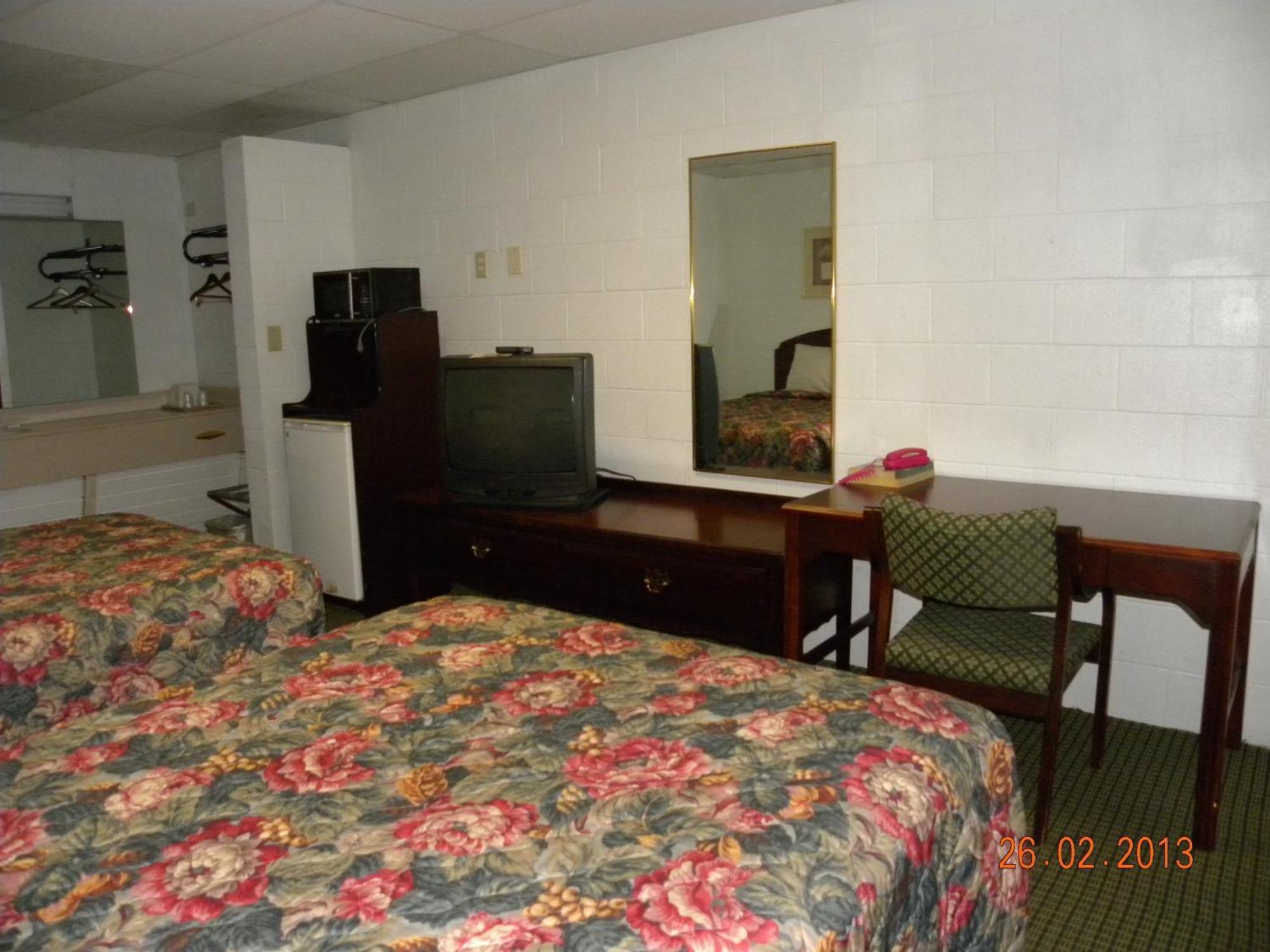 Guest Inn Rogers Εξωτερικό φωτογραφία