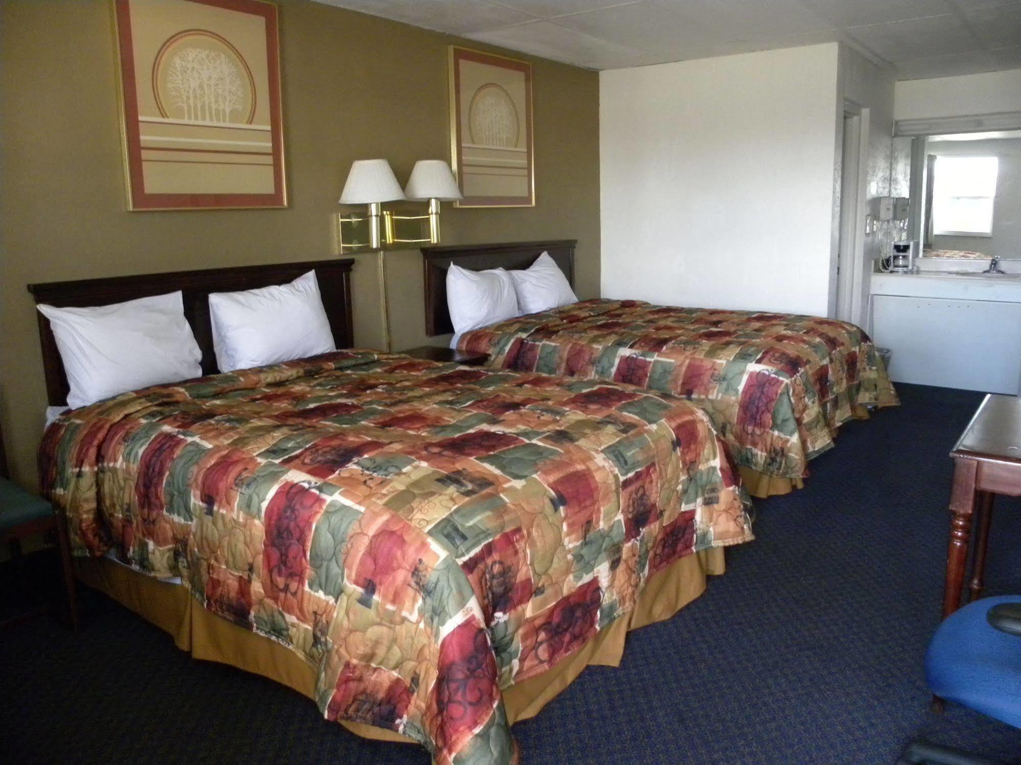 Guest Inn Rogers Εξωτερικό φωτογραφία