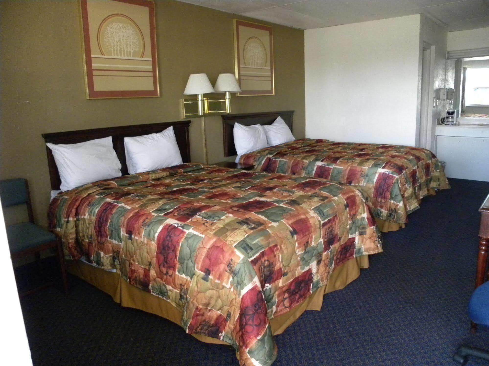Guest Inn Rogers Εξωτερικό φωτογραφία